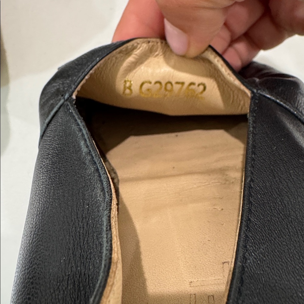 Chanel black lambskin leather espadrilles featuring the iconic CC logo - Picture 4 of 5
